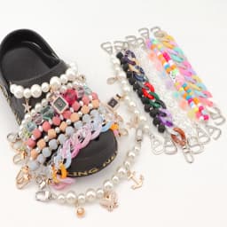 2Pcs Bling Jewelry Shoes Chain Charms Shoe Charm DIY Decoration Clog Sandals Favors Gifts for Party Christmas for Girl Boy