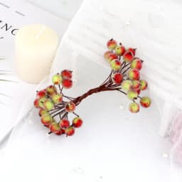 40pcs Mini Christmas Frosted Artificial Berry Vivid Red Holly Berries Wedding Party Decoration Artificial Flowers Home Decor