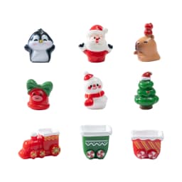 10pcs Christmas Snowman Elk Bobsleigh Mini Resin Jewelry Pendant DIY3D Glossy Micro-Landscape Desktop Small Decorative Item