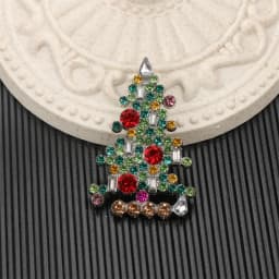 SKEDS 2026 Summer New Design Christmas Tree Brooch Luxury Jewelry Women's High-End Exquisite Pin Badges Wedding Corsage