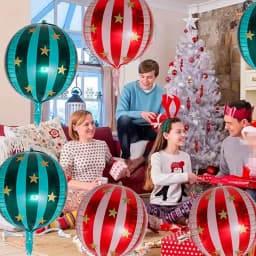 8-Pack of 22-Inch 4D Striped Star Balloons, 4 Red 4D Striped Star Balloons, 4 Green 4D Striped Star Balloons, 4D Aluminum Foil Balloons, Volleyball Balloons, Suitable for Christmas, Birthday Parties, Theme Parties, Christmas Party Decorations