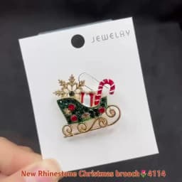Christmas Enamel Sleigh Car Brooches for Women Unisex Rhinestone Deer Pins Banquet Party Backpack Gifts Jewelry Accessories