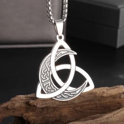 Exquisite Stainless Steel Pattern Witch Knot Pendant Necklace Celtic Knot Lucky Jewelry Christmas Gift for Friends and Family