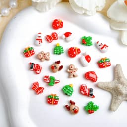 20PCS Kawaii Painted Snowman Gloves Resin Nail Charms 3D Cartoon Reindeer Gift Box Nail Art Decorations DIY Christmas Nail Parts