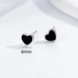 Small Black Color Heart Stud Earring for Women Sweet Temperament Mini Simple Jewelry Accessories Wholesale Christmas Day Gift