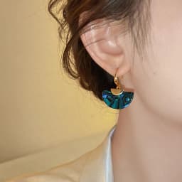 Design Sense Green Texture Fan-shaped Pendant Earrings 2025 New Jewelry Unusual Fashion Accessories For Women's Christmas Earrin