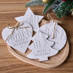 Christmas Heart Round Tree Star-Shaped Hanging Ornament Silicone Mold DIY Cement Plaster Clay Craft for Home Decor Craft Gift