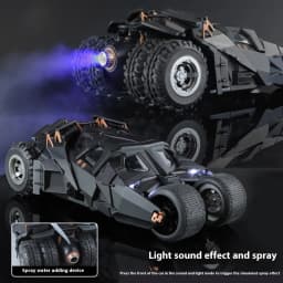 1:18 Cool Batmobile alloy model toys, exquisite desktop ornaments, cool sound and light spray, Christmas gifts