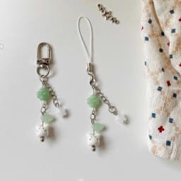 Handmade Four Leaf Clover Beaded Phone Charm Y2K Cute Ceramics Cat Backpack Keychain Bag Key Ring for Girls Christmas Gift