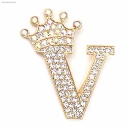 New 26 Letters A-Z Brooch Rhinestones Crystal Gold Color English Alphabet Metal Pins Cute Jewelry Accessories Christmas Gift