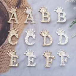 New 26 Letters A-Z Brooch Rhinestones Crystal Gold Color English Alphabet Metal Pins Cute Jewelry Accessories Christmas Gift