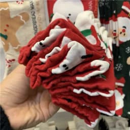 4 Pairs Men Women Christmas Printed Socks Cartoon Snowman Gingerbread Man Reindeer Santa Claus Suitable All Seasons Casual Socks