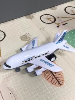 Children's favorite white airplane toy kit, large inertia airplane model, self-assembled, children's Christmas gift