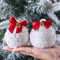 Round Christmas Jar Silicone Mold DIY Handmade Relief Berry Snowflake Scented Candle Jar Gift Box Plaster Craft Mold Home Decor