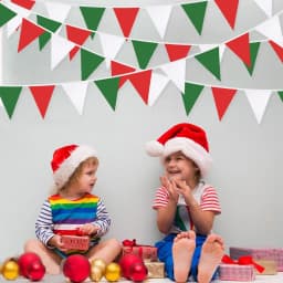 Red White Green Party Bunting 33ft | Plastic Flags for Christmas Mexican Fiesta | Bulk Stadium Wedding Store Decor