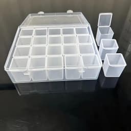 Adjustable plastic storage box for storing beads, jewelry, handicrafts, portable storage box for Christmas gifts