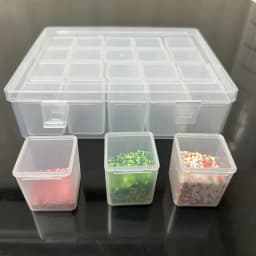 Adjustable plastic storage box for storing beads, jewelry, handicrafts, portable storage box for Christmas gifts