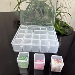 Adjustable plastic storage box for storing beads, jewelry, handicrafts, portable storage box for Christmas gifts