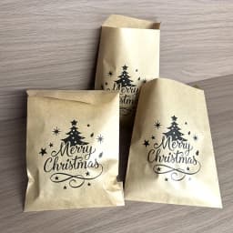 25-Pack Christmas Kraft Paper Gift Bags with Christmas Tree Design for Holiday Party Favors, Xmas Candy Cookie Packaging