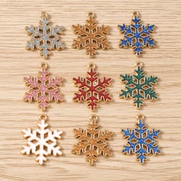 Tusember 10pcs Enamel Christmas Gingerbread House Charms for Christmas Necklaces Earrings Bracelets Pendant Craft