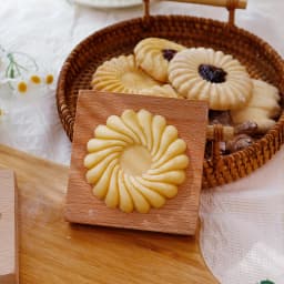 3D Wooden Cookie Cutter Moulds for DIY Baking, Engraved Embossed Biscuit Molds, for Gingerbread Fondant Christmas Baking Molds
