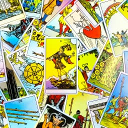 Hot-selling Tarot Oracle 78pcs Specially Colorful Cards Family Entertainment Fate Divination Game ,Halloween and Christmas Gifts