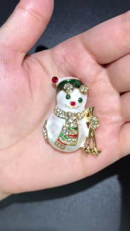 Wuli&baby Lovely Enamel Snowman Brooches Women Rhinestone Christmas New Year Brooch Pins Gifts