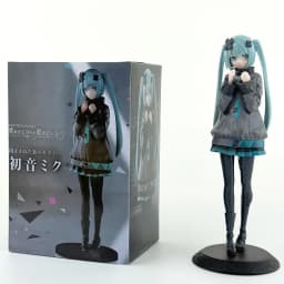 Hatsune Miku New In Stock In A World With Closed Windows Collectible Anime Action Kwaii Miku Figures Model Toys Christmas Gifts