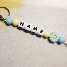 1 Personalized Custom Daisy Silicone Keychain, Beaded Keychain, Bag/Cup Charm, Name Tag Keychain, Christmas Gift
