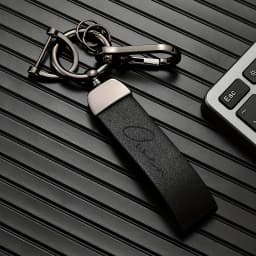 Custom Name Leather Keychain with Zinc Alloy, Personalized Text Key Tag,Ideal Gift for Him on Father's Day Valentine's Christmas
