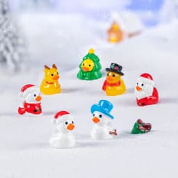 Mini Christmas Yellow Duck Resin Figurines DIY Micro Landscape Accessories Mini Car Dashboard Decor Ornaments