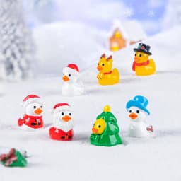 Mini Christmas Yellow Duck Resin Figurines DIY Micro Landscape Accessories Mini Car Dashboard Decor Ornaments