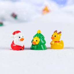 Mini Christmas Yellow Duck Resin Figurines DIY Micro Landscape Accessories Mini Car Dashboard Decor Ornaments