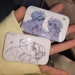 Anime Alien Stage Brooches Ivan Till Mizi Sua Luka Hyuna Cosplay Anime 3rd Anniversary Badge Emblem Anime Christmas Gifts