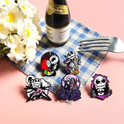 5pcs Halloween Badge Cute Bizarre Christmas Eve Horror Metal Badge Anime Brooch Classic Anime Accessories Pin Gift for Friends