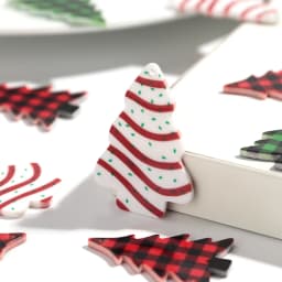 10pcs/lot Christmas Tree Acrylic Charms Snow Green Red Pendant for DIY Handmade Jewelry Making Earring Keychain Accessories