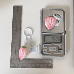 Strawberry Bag Charm Delicate Cute Key Chain 3d Pink Strawberry Key Chain Sweet Resin Key Ring For Christmas Gift Backpack