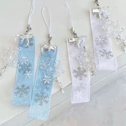 1 Piece of Dreamy Snowflake Ribbon Phone Charm, Phone Accessory, Bell Pendant Keychain, Christmas Bag Accessory, Water Drop Lace