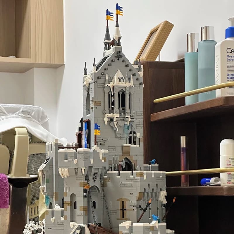 3995 Pieces Fortress Building Blocks Set Construction Bricks Toy Architecture Model Adults Birthday Christmas Gifts