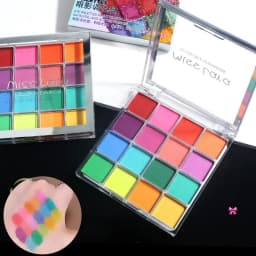 16-Grid Christmas Color Eye Shadow Palette Artist Shimmer Glitter Matte Colorful Long-lasting High Saturation Eyeshadow Cosmetic