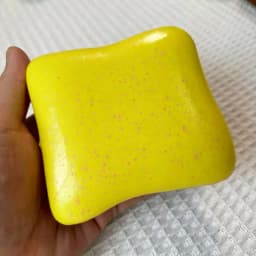 1 Piece of Bread-Shaped Buttery Squishy Toy, Slow Rebound Sensory Stimulation Squeeze Toy, Anxiety-Relieving Stress Ball, Small and Cute Pocket-Sized Stress-Relief Toy, Party Favors, Easter Egg Fillers, Christmas Stocking Stuffers