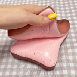 1 Piece of Bread-Shaped Buttery Squishy Toy, Slow Rebound Sensory Stimulation Squeeze Toy, Anxiety-Relieving Stress Ball, Small and Cute Pocket-Sized Stress-Relief Toy, Party Favors, Easter Egg Fillers, Christmas Stocking Stuffers
