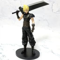 2026 hot 22cm Remake Version Amine Figure Cloud Strife PVC Action Figure Collectiable Model Toys Christmas Gifts for boy
