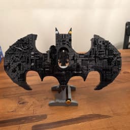 2026 New 678pcs Bat-Signal Logo Dispaly Model Building Bricks Super Hero Symbol Christmas Birthday Toy for Family Decor Gifts
