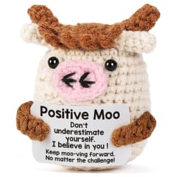 1 Piece of Mini Positive Energy Crochet Animal, Fun and Inspirational Birthday Gift for Women, Men, Friends, and Colleagues, in the Shape of a Shark, Duck, or Cat, Comes with a Positive Energy Card, Warm and Cute Decoration for Birthdays, Christmas, and Valentine's Day