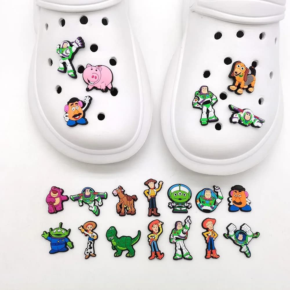 MESUCA 20pcs Buzz Lightyear Shoe Charms for Clogs Bubble Slides Sandals PVC Shoe Decorations Accessories for Christmas Gift@