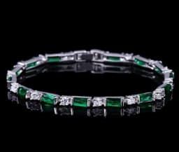 CWWZircons Fashion CZ Charm Lovely Red Green Blue Austrian Crystal Tennis Bracelets for Women Christmas New Year Gift CB087