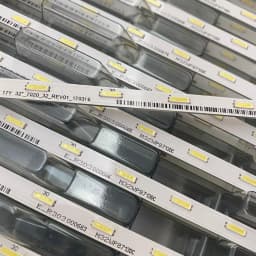 LED Backlight Strip For SONY KDL-32W660E KDL-32RE400 KDL-32RE403 KDL-32WE610 KDL-32WE613 KDL-32WE615 17Y 32\