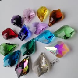 Camal 5PCS 38mm Colorful Maple Leaf K9 Crystal Glass Prisms Pendant SunCatcher Lamp Lighting Chandelier Parts Hanging Home Decor