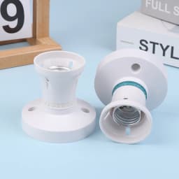 High-power E27 Screw Ceiling Lamp Head LED Lamp Holder Desktop Led Lighting Base Socket Home Heat Resistant Round Lamp Holder.